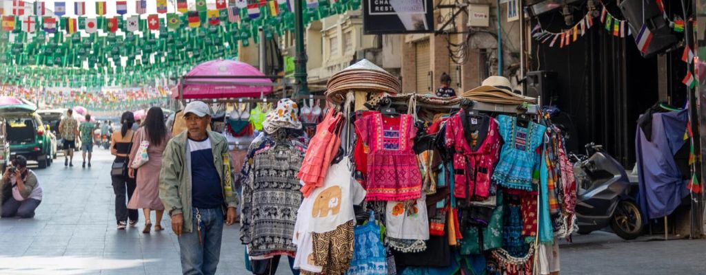 Khao San Road Shopping Guide: clothing and accessories 