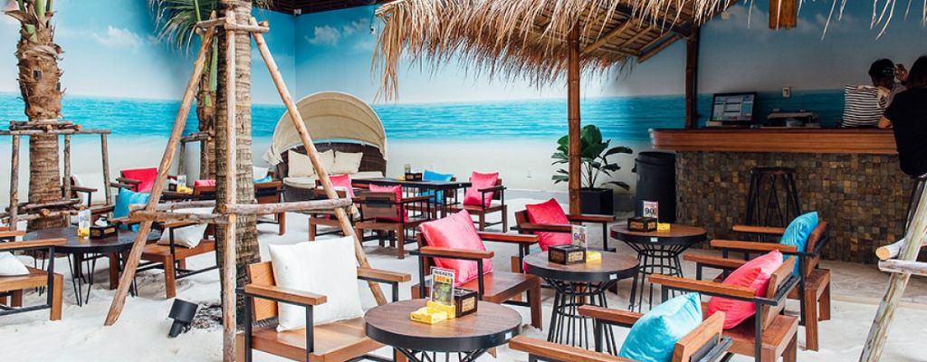 Top 5 bars for live music on Khao San Road: Fuperflow City Beach Club