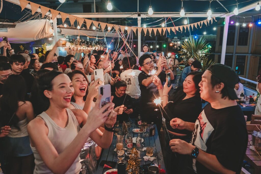 Phra Nakhon Bar & Gallery